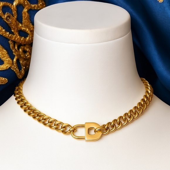 🆕️18K Gold Padlock Chunky Choker 🔥 Must-Have Statement Y2K Trendy Necklace - Picture 1 of 11